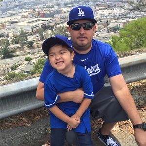 Meet your Posher, Cecilio